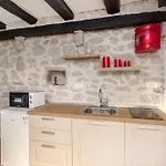 Apartment Captain's Tribalj