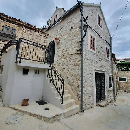 Captain's * Tribunj (Sibenik-Knin)