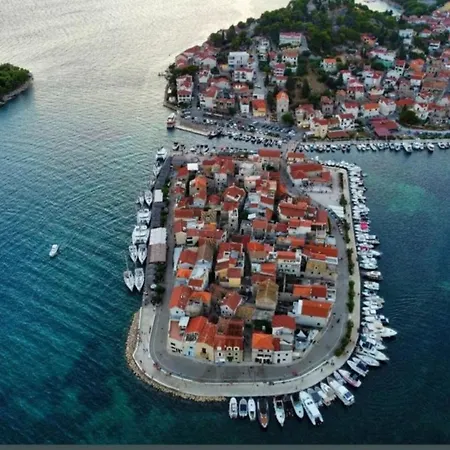 Captain's * Tribunj (Sibenik-Knin)